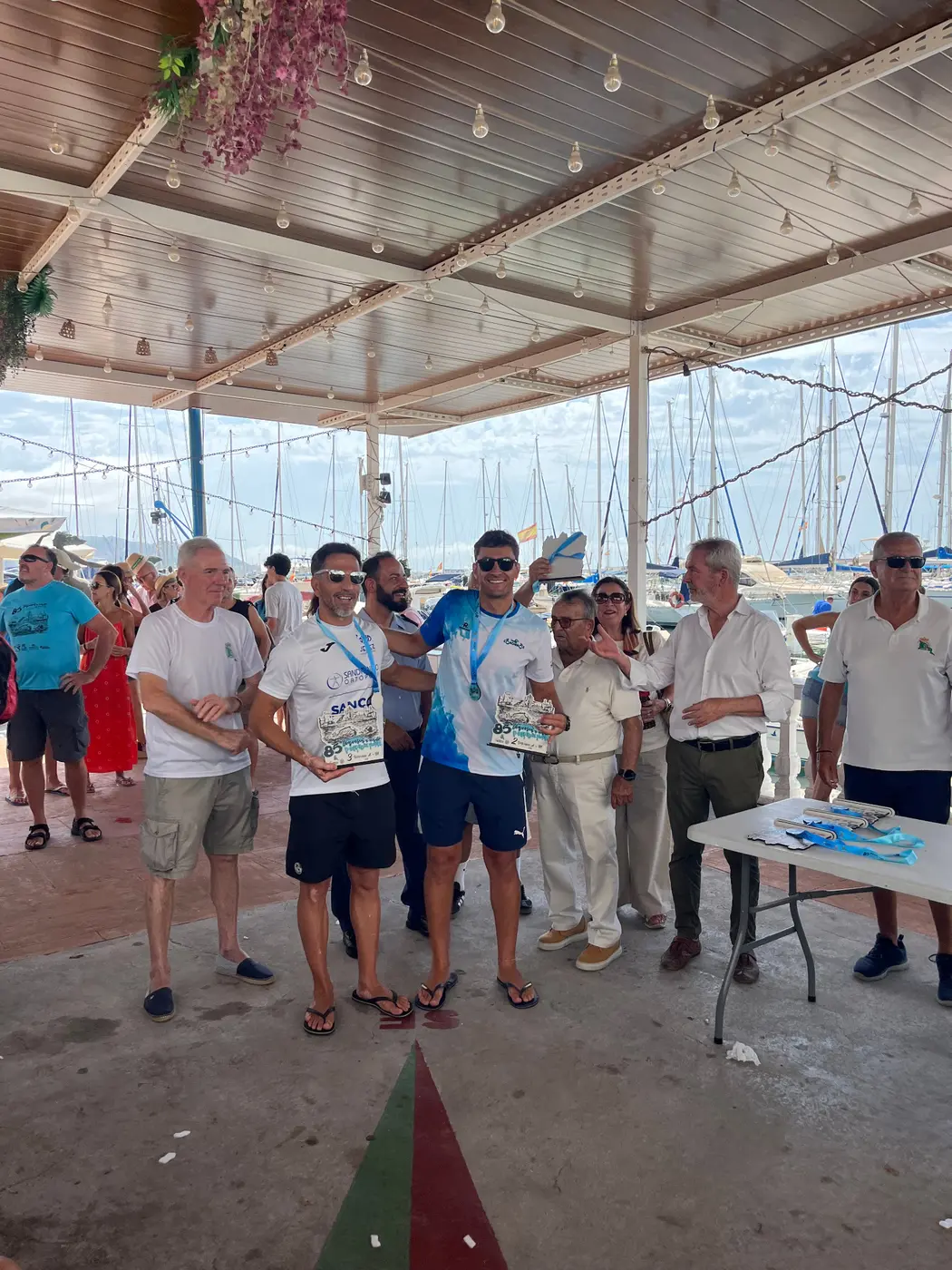 Sergio Cáceres en el podio Veterano A masculino